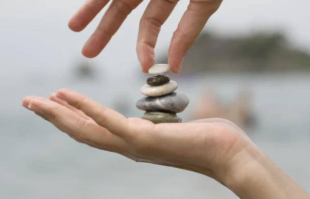 L&rsquo;Equilibrio Emotivo: Come Gestire Emozioni Forti Senza Essere Travolti